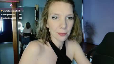 Snapshot of daisy_lovely chatting on 11-18-25, 05:56 daisy_lovely online show from 11-18-25, 05:56