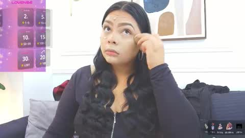 Snapshot of daisy_price chatting on 10-21-25, 11:22 Daisy Price online show from 10-21-25, 11:22