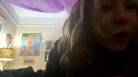 DaisyB3 online show from 12-18-24, 04:20