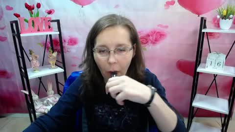 Snapshot of daisyedit chatting on 05-16-26, 10:36 DaisyEdit online show from 05-16-26, 10:36