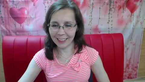 Snapshot of daisyedit chatting on 05-23-26, 07:13 DaisyEdit online show from 05-23-26, 07:13