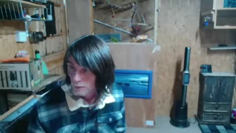 Snapshot of daiwants2fku chatting on 04-01-26, 08:39 dave online show from 04-01-26, 08:39