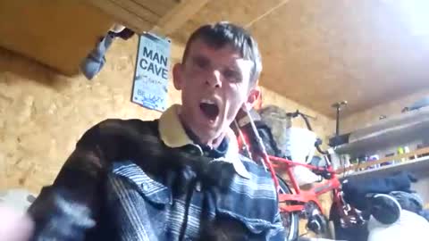 Snapshot of daiwants2fku chatting on 05-11-26, 10:07 dave online show from 05-11-26, 10:07