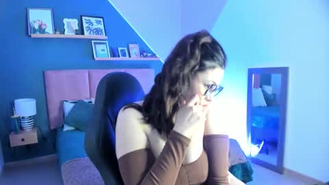 Snapshot of dakhota_rouge chatting on 03-12-26, 12:22 Dakhota online show from 03-12-26, 12:22