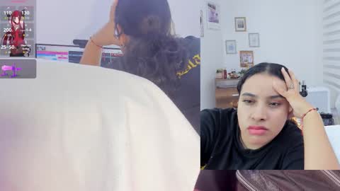 daki_ume_ online show from 10-21-25, 02:23