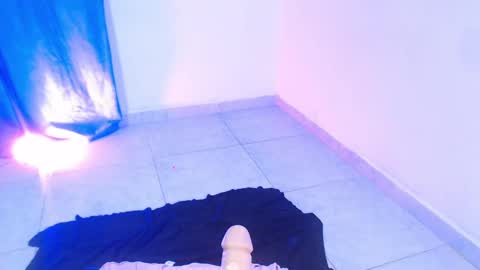 VALENTINA  online show from 11-23-25, 06:57