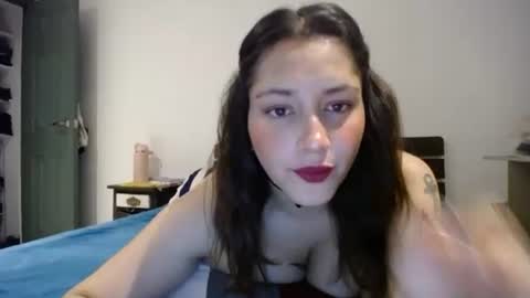 IG  dakotasofiaa online show from 04-26-26, 02:09