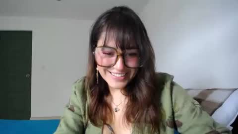 IG  dakotasofiaa online show from 05-28-26, 05:43