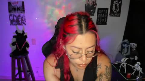 Dakota Crab online show from 04-21-26, 01:42