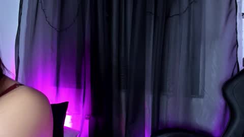 Snapshot of dakota_cullenn chatting on 09-30-25, 01:10 Dako online show from 09-30-25, 01:10