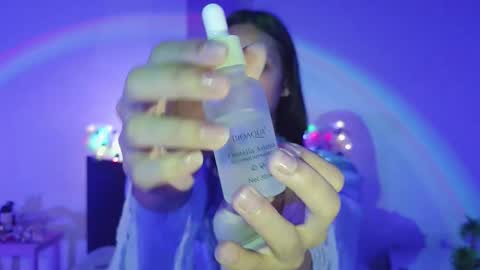 Snapshot of dakota_dolls chatting on 11-14-25, 05:33 Dakota-Dolls online show from 11-14-25, 05:33