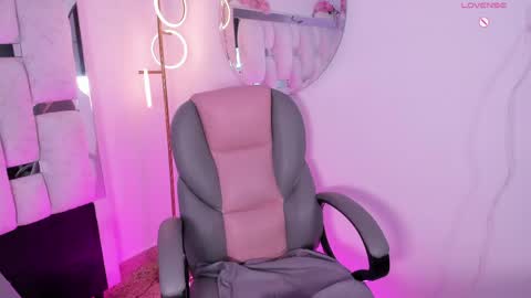 dakota_jhons1 online show from 04-27-26, 05:05