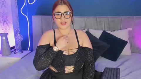 Snapshot of dakota_lane chatting on 11-27-25, 12:29 Dakota online show from 11-27-25, 12:29