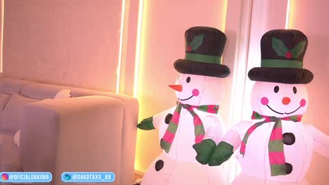 dako online show from 11-26-25, 03:07