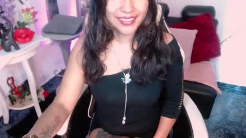 Caroliina online show from 10-14-25, 07:58