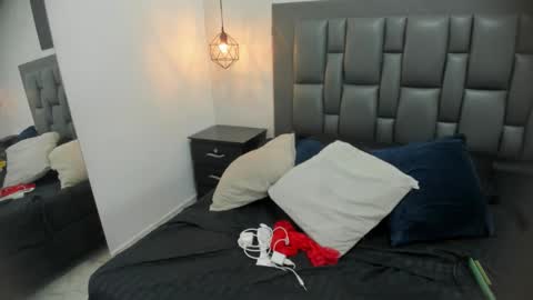 Snapshot of dakota_roussee chatting on 11-04-25, 12:15 Dakota online show from 11-04-25, 12:15