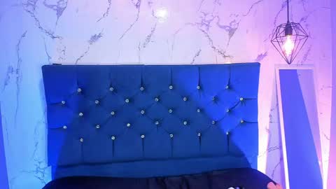 dakotaa_johnson online show from 04-21-26, 03:57