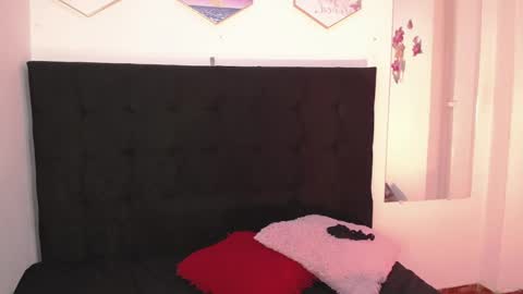 Daakota  online show from 03-24-26, 12:10