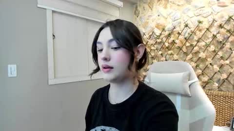 Dakota  online show from 12-01-25, 11:04