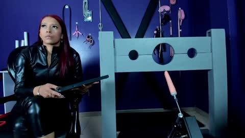 Snapshot of dakotha_90 chatting on 12-14-24, 02:42 dakotha online show from 12-14-24, 02:42