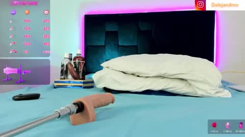 Snapshot of dalejandrov chatting on 12-08-24, 08:47 online show from 12-08-24, 08:47