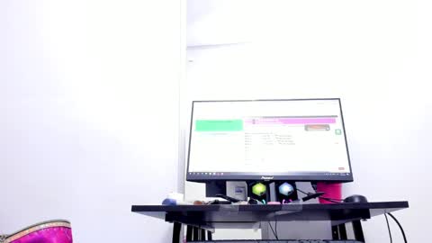 Snapshot of dalia_2 chatting on 01-17-25, 03:12 Ren online show from 01-17-25, 03:12