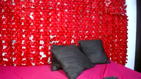     online show from 10-10-25, 01:59