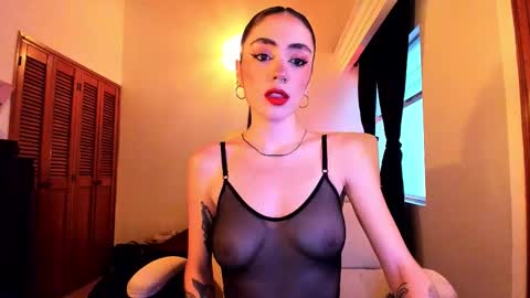 Snapshot of dalia_negra chatting on 01-07-26, 10:56 Almendra online show from 01-07-26, 10:56