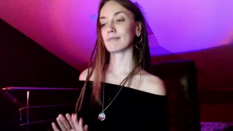 Dalia  online show from 12-15-24, 01:22