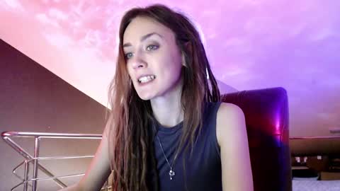 Dalia  online show from 02-13-25, 01:15