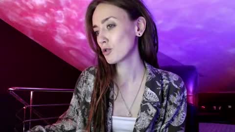 Dalia  online show from 02-14-25, 01:29