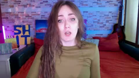 Snapshot of dalia_peach chatting on 05-22-26, 10:32 Dalia online show from 05-22-26, 10:32