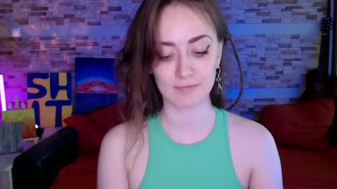 Snapshot of dalia_peach chatting on 05-23-26, 10:19 Dalia online show from 05-23-26, 10:19