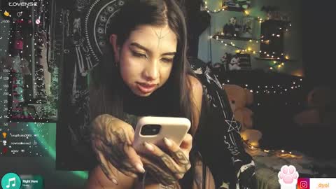 Snapshot of dalia_vorhees chatting on 12-10-24, 06:54 dalia_vorhees online show from 12-10-24, 06:54