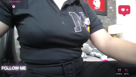 Snapshot of daliadubey chatting on 07-20-26, 10:07 dalia dubey online show from 07-20-26, 10:07