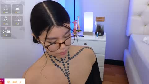 Dalia online show from 01-06-25, 04:02