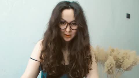 Snapshot of dalidayes chatting on 12-06-24, 05:53 Dali online show from 12-06-24, 05:53