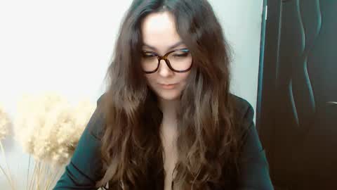 Snapshot of dalidayes chatting on 12-28-24, 08:58 Dali online show from 12-28-24, 08:58