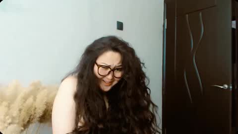 Snapshot of dalidayes chatting on 10-03-25, 05:04 Dali online show from 10-03-25, 05:04