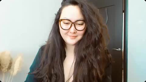 Snapshot of dalidayes chatting on 11-05-25, 06:02 Dali online show from 11-05-25, 06:02