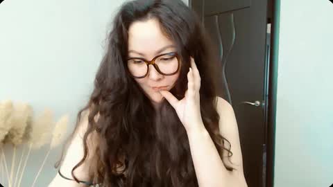 Snapshot of dalidayes chatting on 11-13-25, 06:34 Dali online show from 11-13-25, 06:34