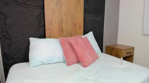 Snapshot of dalila_harris chatting on 09-20-25, 12:17 D A L I L A online show from 09-20-25, 12:17