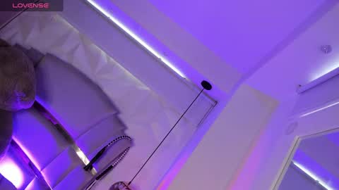 Dalila online show from 01-29-25, 01:28