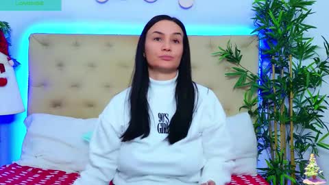 daliyaa_ online show from 12-16-25, 01:05