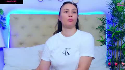 daliyaa_ online show from 07-01-26, 11:56