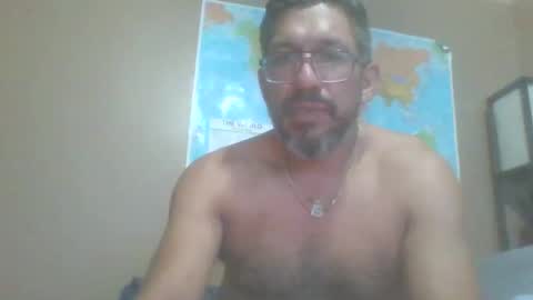 Snapshot of dallaspapi2000 chatting on 10-19-25, 08:48 alex online show from 10-19-25, 08:48