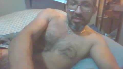 Snapshot of dallaspapi2000 chatting on 10-22-25, 07:08 alex online show from 10-22-25, 07:08