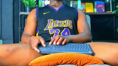 Snapshot of dalton_asher chatting on 11-11-25, 05:51 dalton_asher online show from 11-11-25, 05:51