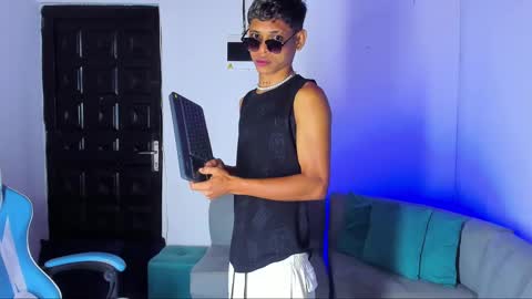 damar_felipe online show from 03-06-25, 05:24