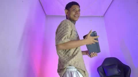 damar_felipe online show from 12-14-25, 12:54